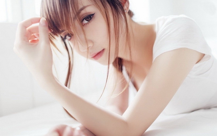 治愈系美女万虹萱高清壁纸