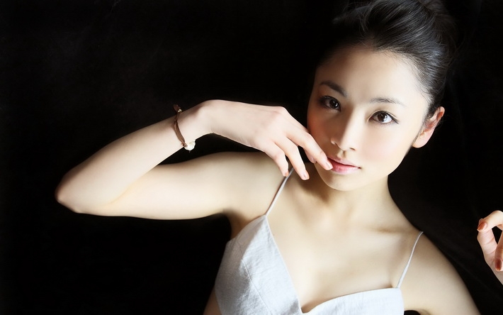 日本女优林丹丹桌面壁纸