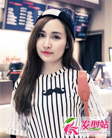 女生清新飘逸的甜美长发发型 打造最纯美的小靓妞