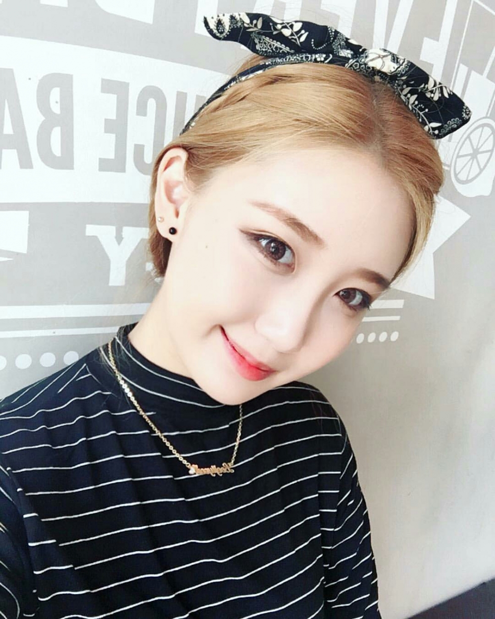 我心寄远方热爱奔跑与流浪。