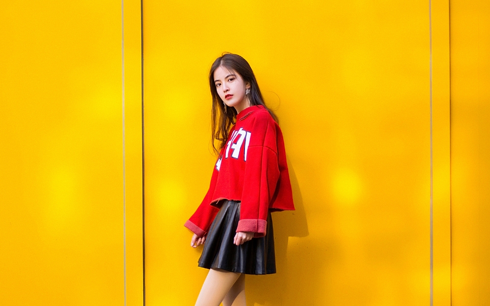 可爱甜美美女写真图片桌面壁纸