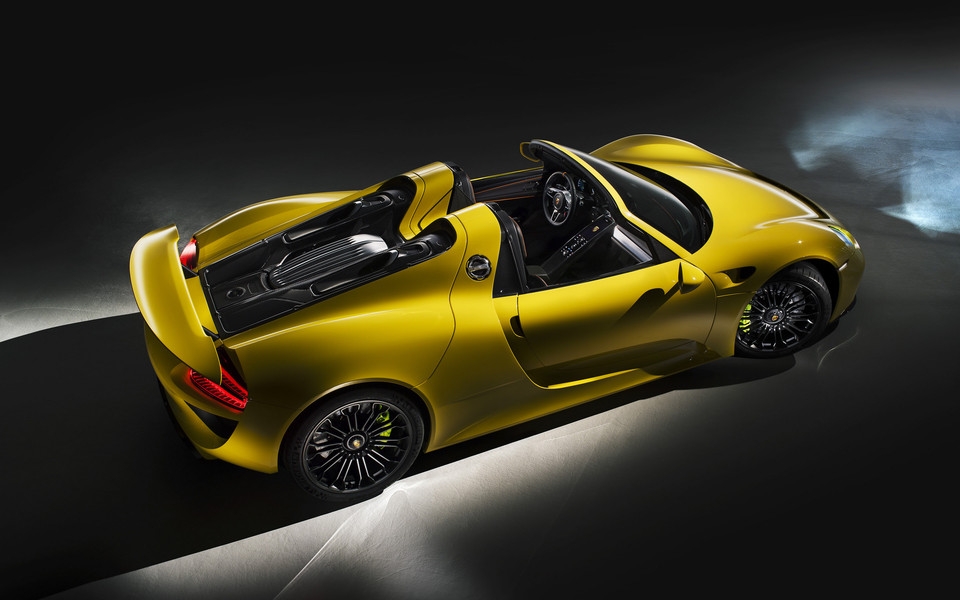 2014款保时捷918 Spyder高清壁纸