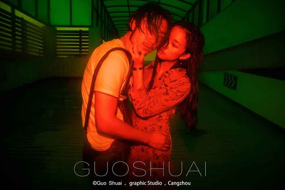 Red matching green - ghost 婚纱照