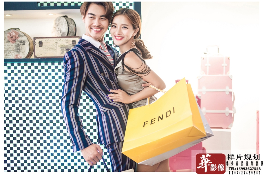 橱窗秀 婚纱照