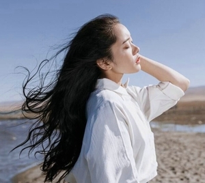 长发气质魅力女神微信女生头像