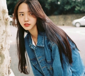 长发气质魅力女神微信女生头像