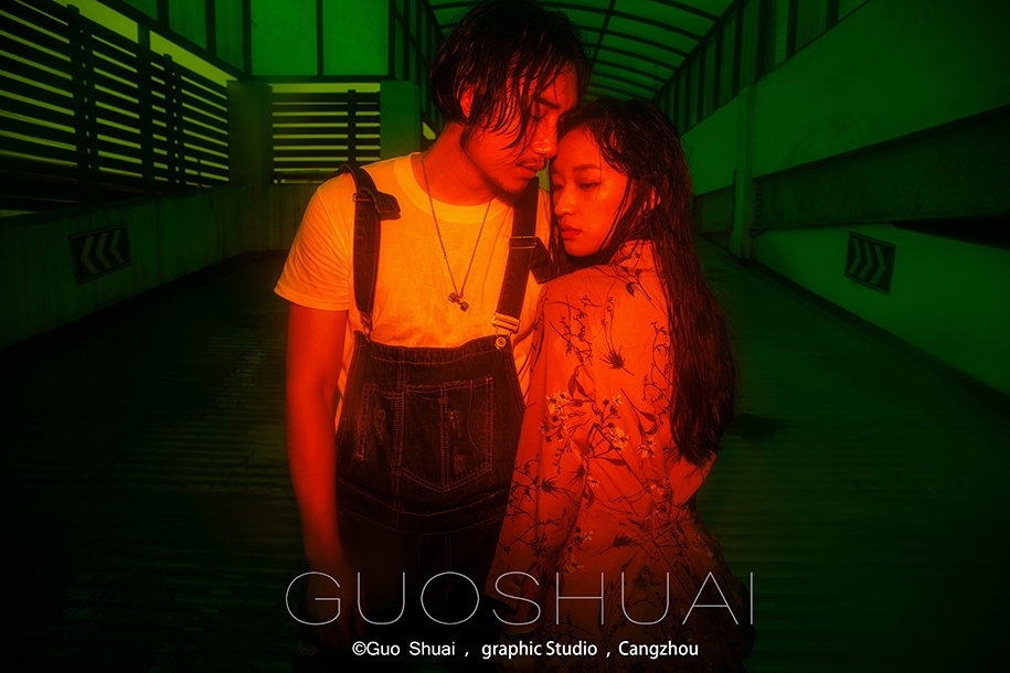 Red matching green - ghost 婚纱照