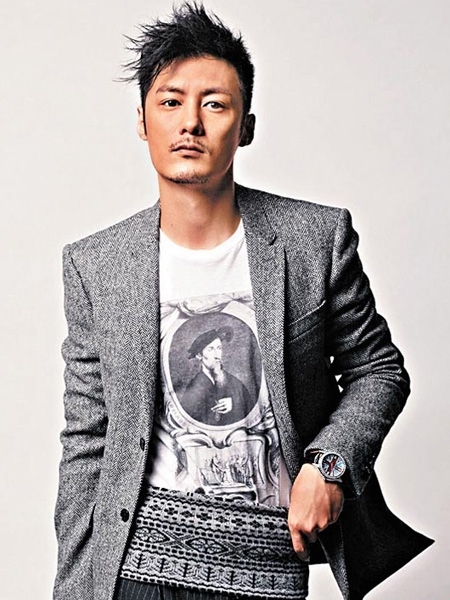 余文乐发型叫什么怎么剪 子弹头短发两髻剃掉最清爽