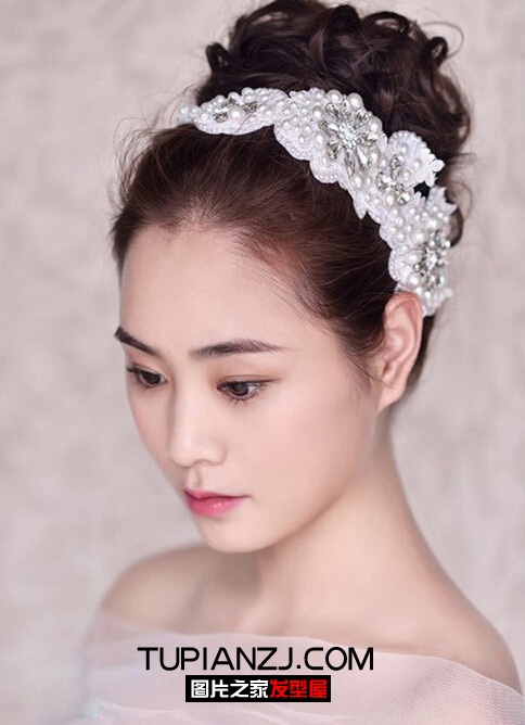韩式高贵新娘发型 轻松实现甜美新娘