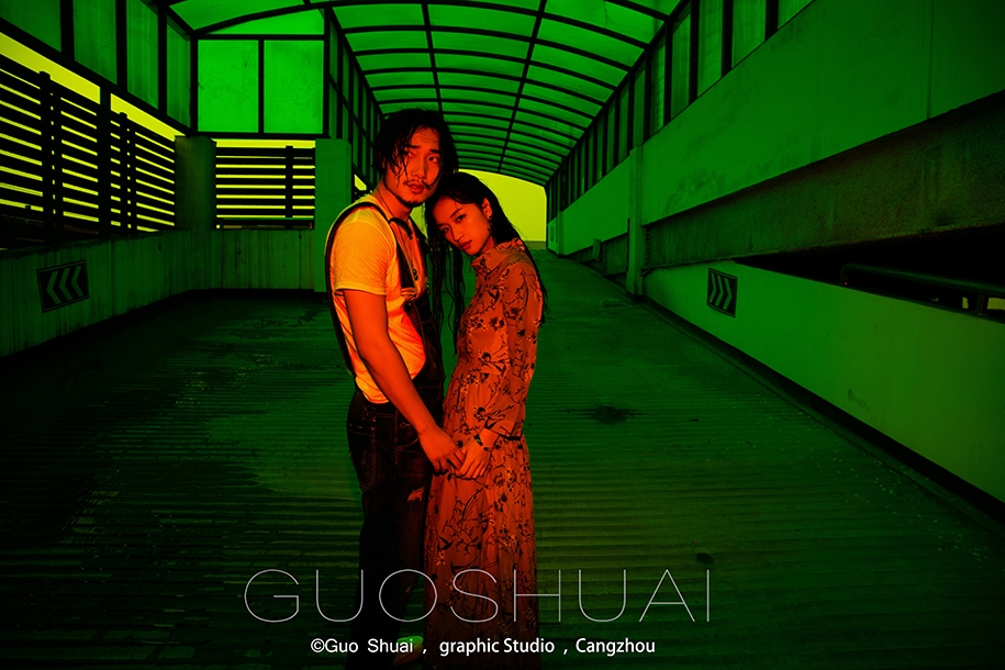 Red matching green - ghost 婚纱照
