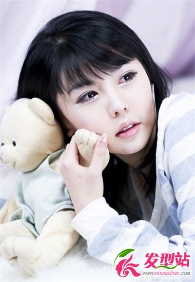女生韩式流行可爱发型 打造清纯时尚美女
