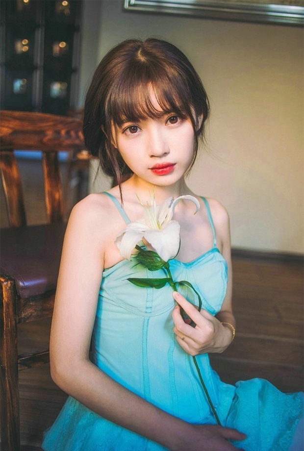 清纯可爱娇嫩私房性感美女图片