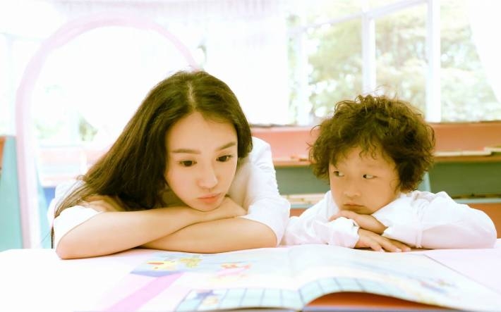 冉莹颖轩轩唯美亲子写真电脑壁纸