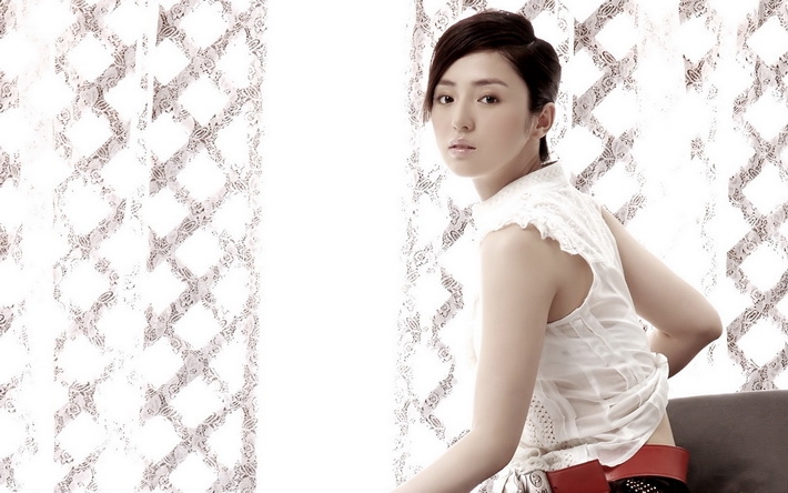 董璇明星美女最新图片壁纸2560x1600【16P】