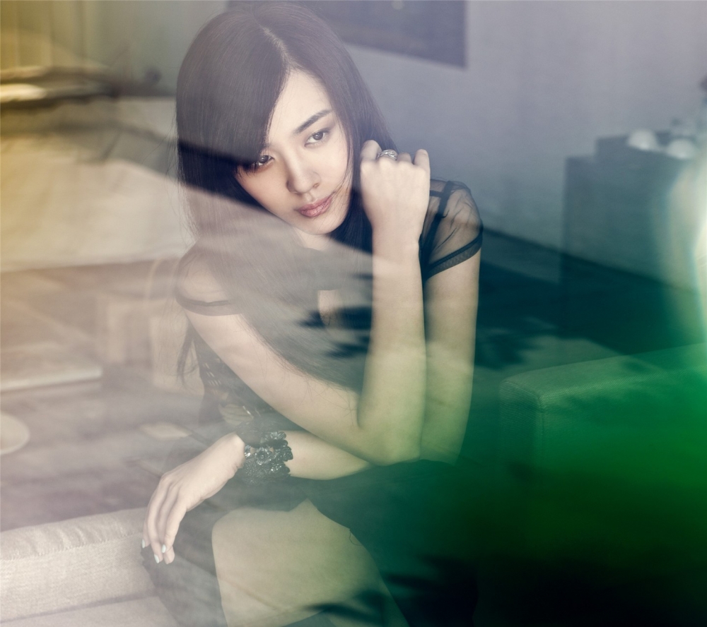 精选性感诱惑的时尚养眼美女写真图片手机壁纸第二辑