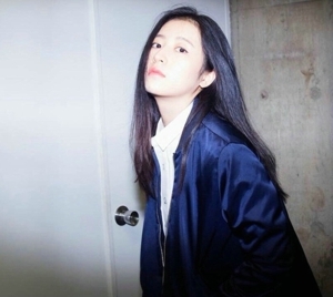 长发气质魅力女神微信女生头像