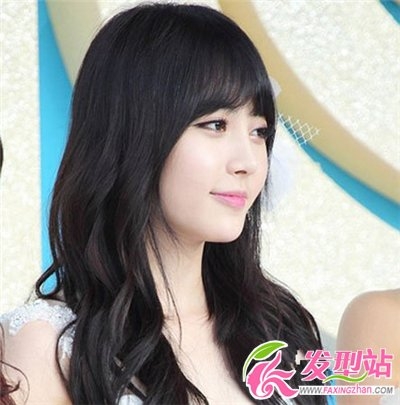 春夏季长发女生必选卷发推荐 甜美卷发打造最美花仙子
