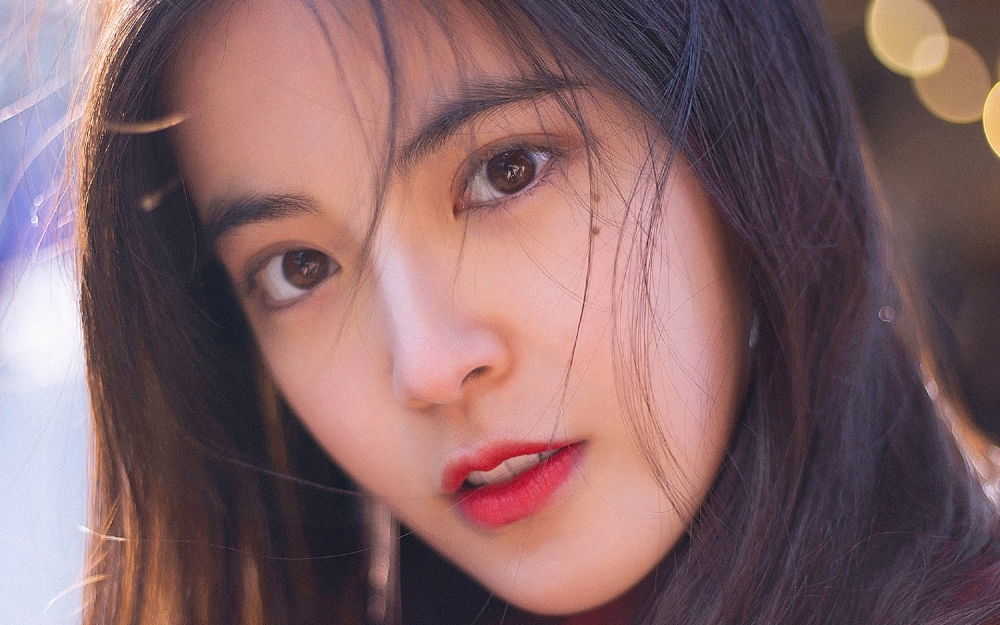 可爱甜美美女写真图片桌面壁纸
