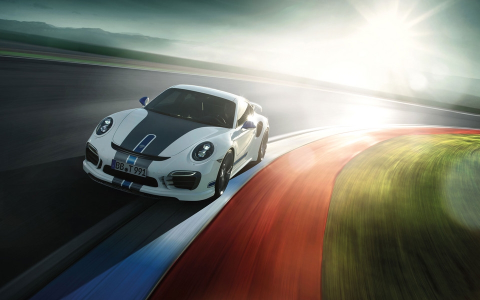 2014年保时捷911 Turbo汽车桌面壁纸
