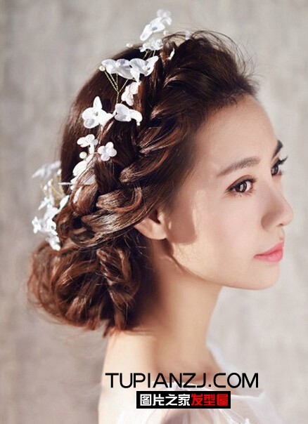 韩式高贵新娘发型 轻松实现甜美新娘
