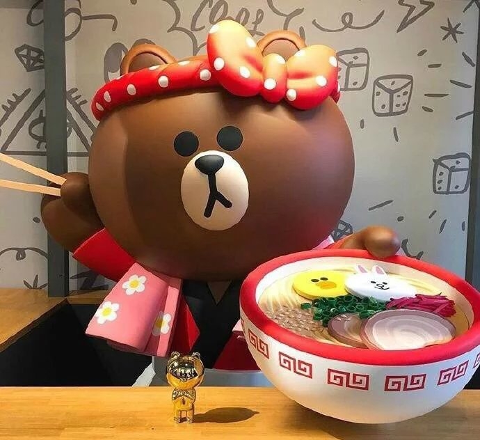权麻麻：日本福冈的LineFriends主题商店 如此可爱的拉面好想来一碗