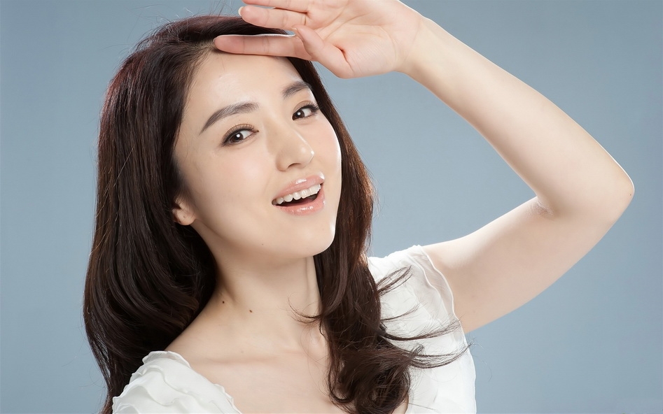 董璇明星美女最新图片壁纸2560x1600【16P】