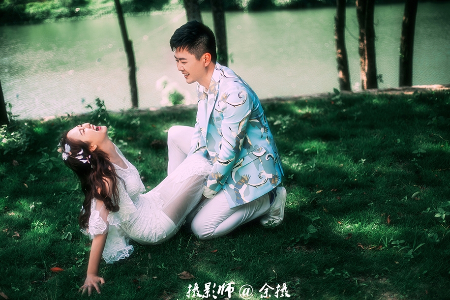 森 情绪 婚纱照
