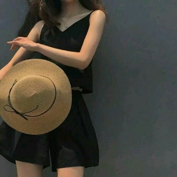 说话已不习惯，沉默已成一半