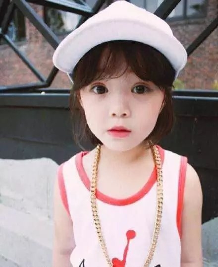 可爱的你都想有一个女儿了吧.