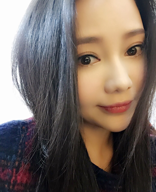 郭芮溪自拍照粉嫩萌呆