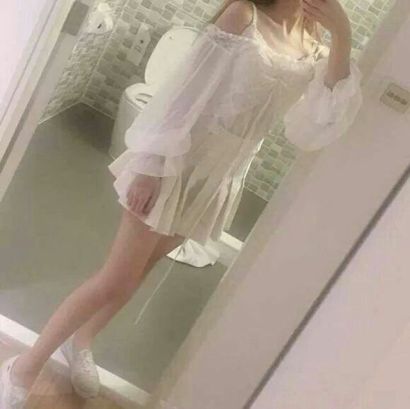 说话已不习惯，沉默已成一半