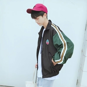 超帅的小清新95后男生头像