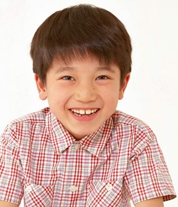 小孩子可爱的扎发发虚部分 简单好看的韩式扎发