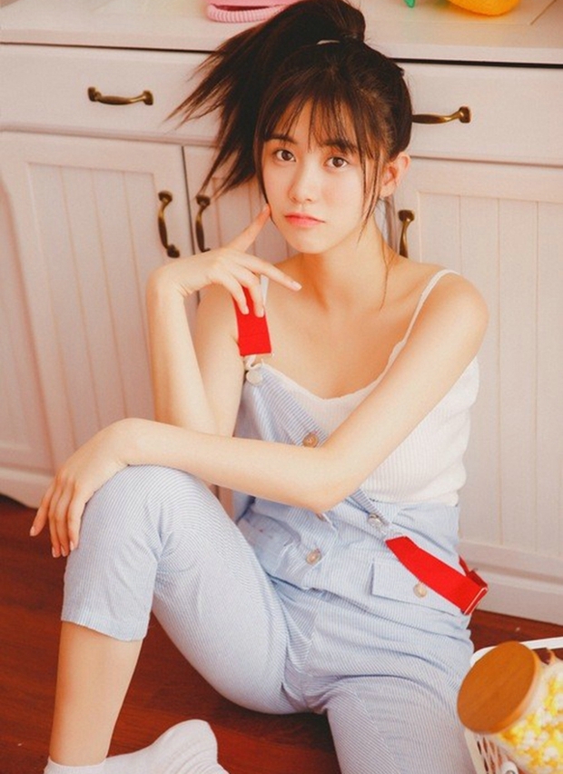可爱俏皮阳光私房性感美女写真