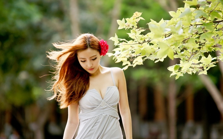 养眼美女宽屏电脑桌面壁纸