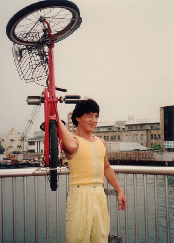 成龙帅气可爱图片