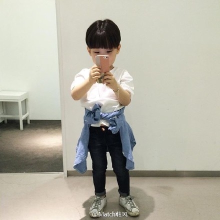 叼烟：其实有个儿子也挺好.
