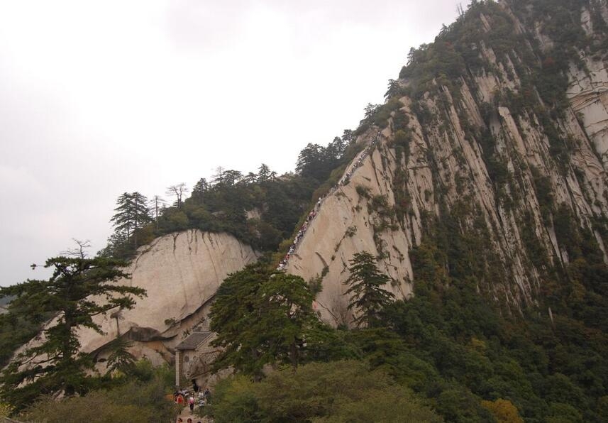 华山著名险道之苍龙岭图片