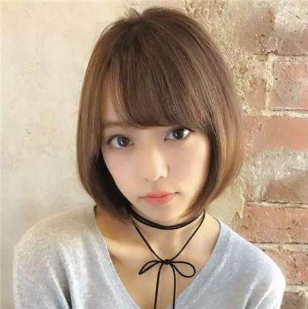 升级版刘胡兰发型 适合长得乖巧的女生