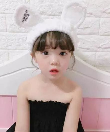 可爱的你都想有一个女儿了吧.