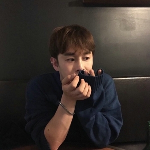 酷酷的个性帅哥qq男生头像
