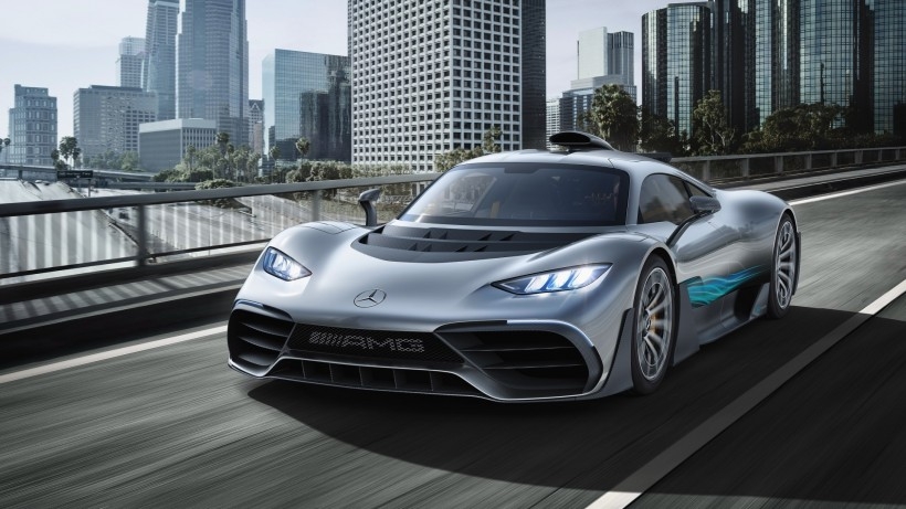 奔驰AMG Project ONE桌面壁纸