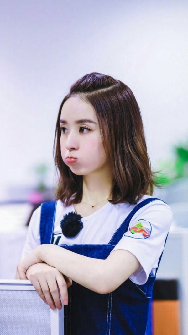 吊带牛仔连体裤可爱赵丽颖图片