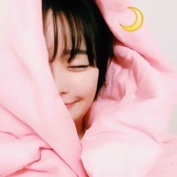 本来没有波澜，怪你过分期盼_唯美女生头像