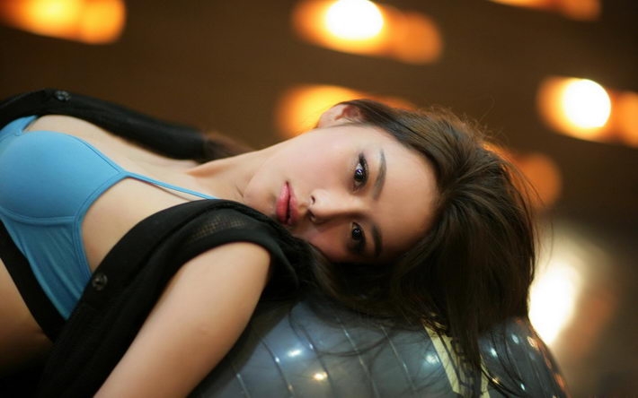 性感美女张馨予写真壁纸下载