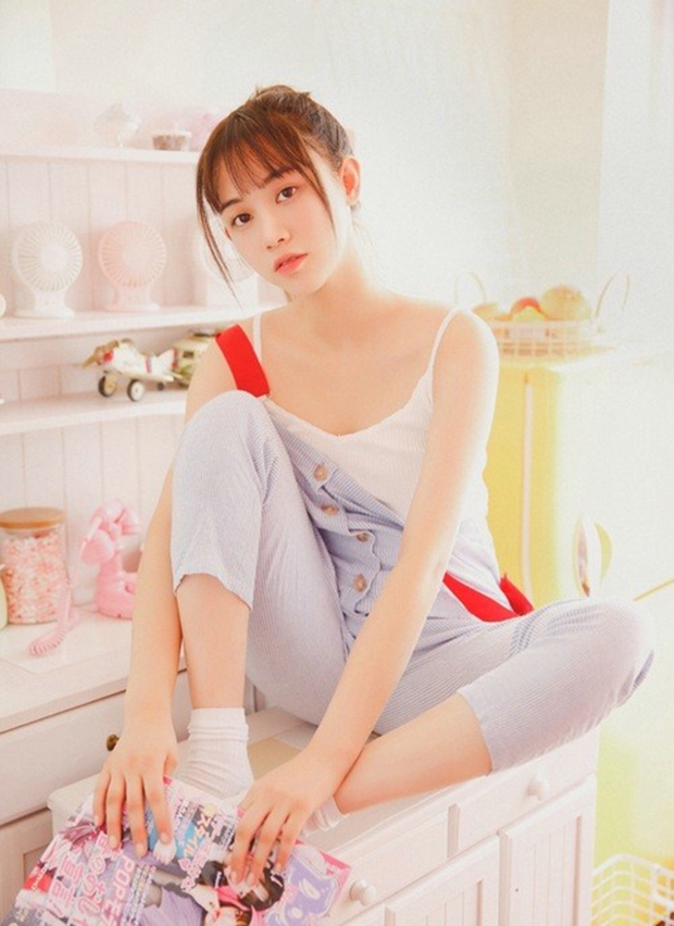 可爱俏皮阳光私房性感美女写真