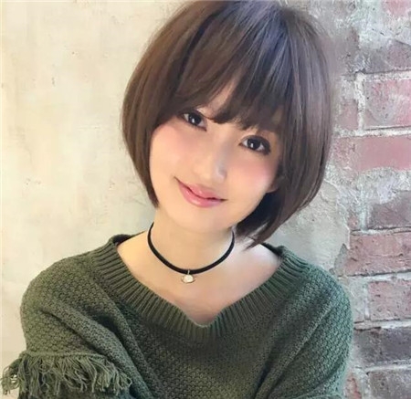 升级版刘胡兰发型 适合长得乖巧的女生
