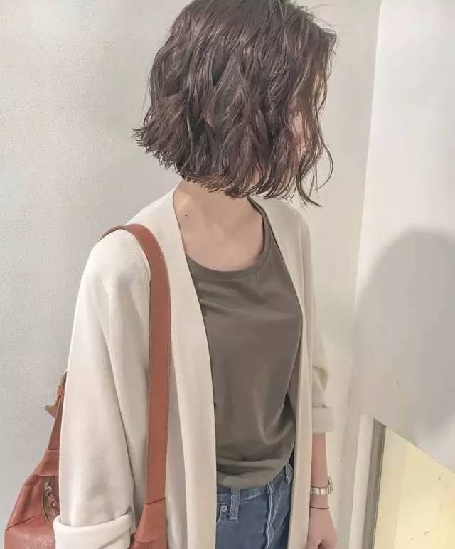 又美又时髦的夏季短发发型
