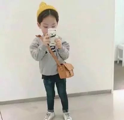 啊晟：迷你小潮男教你入秋怎么穿