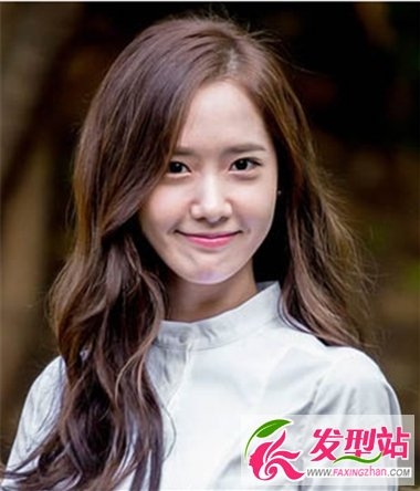 韩式女神长卷发 缔造潮流最前线